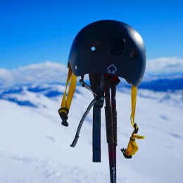 Гірськолижний шолом: чи здатний він захистити вас на спуску?