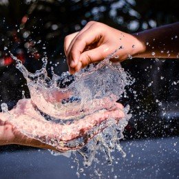 Засоби особистої гігієни в подорожі: компактність і простота