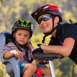 Типы детских велокресел: подбираем оптимальную модель