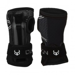 Захист зап'ястя Demon Wrist Guard Захист зап'ястя Demon Wrist Guard